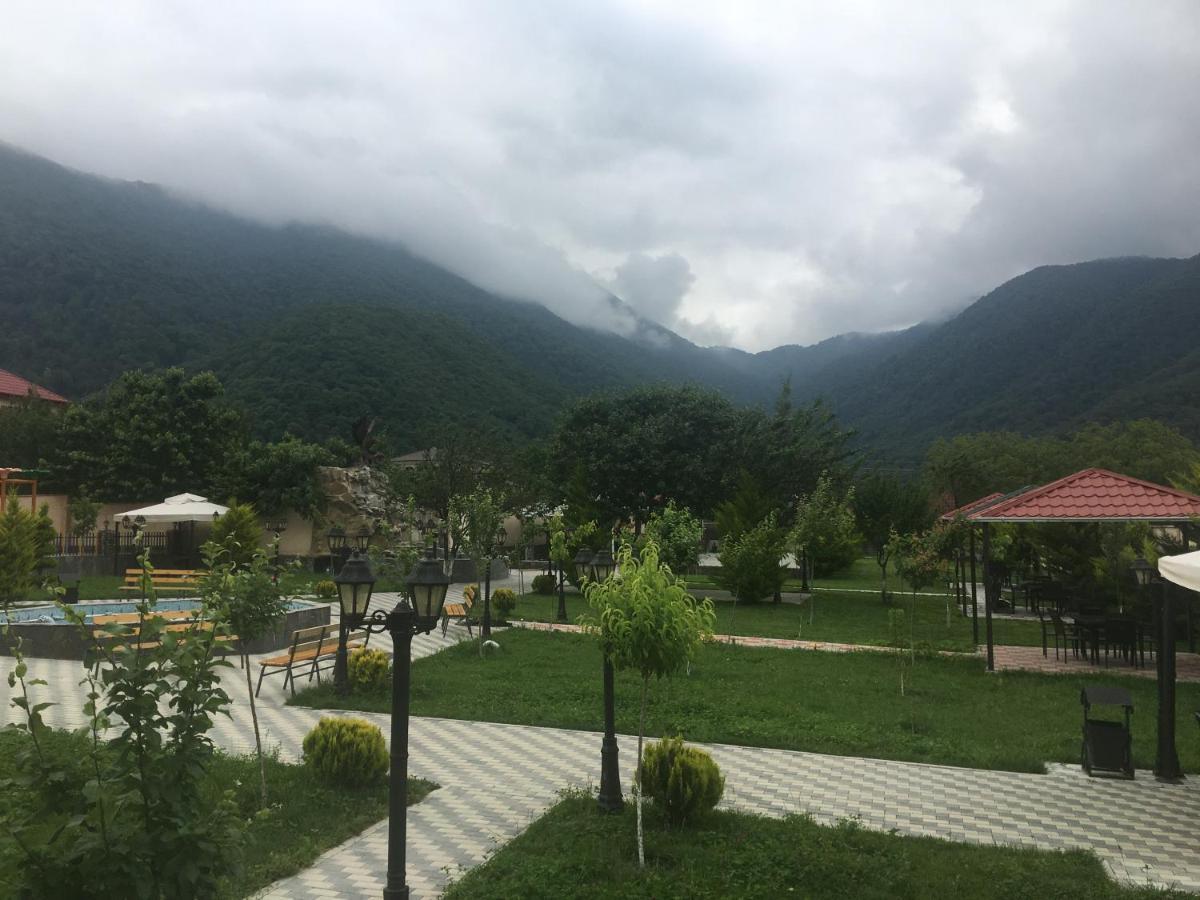 Residence Hotel Restoran Qax Esterno foto