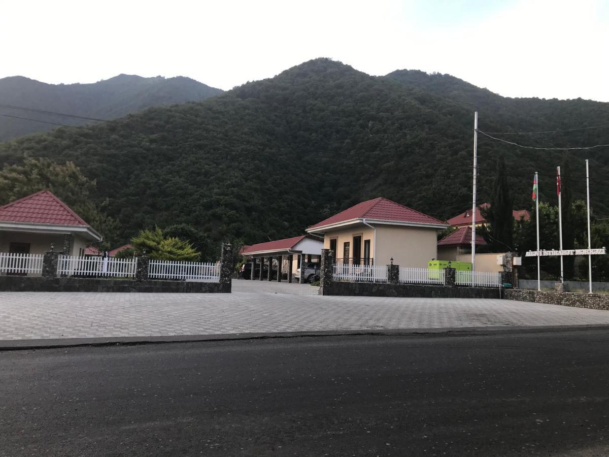 Residence Hotel Restoran Qax Esterno foto