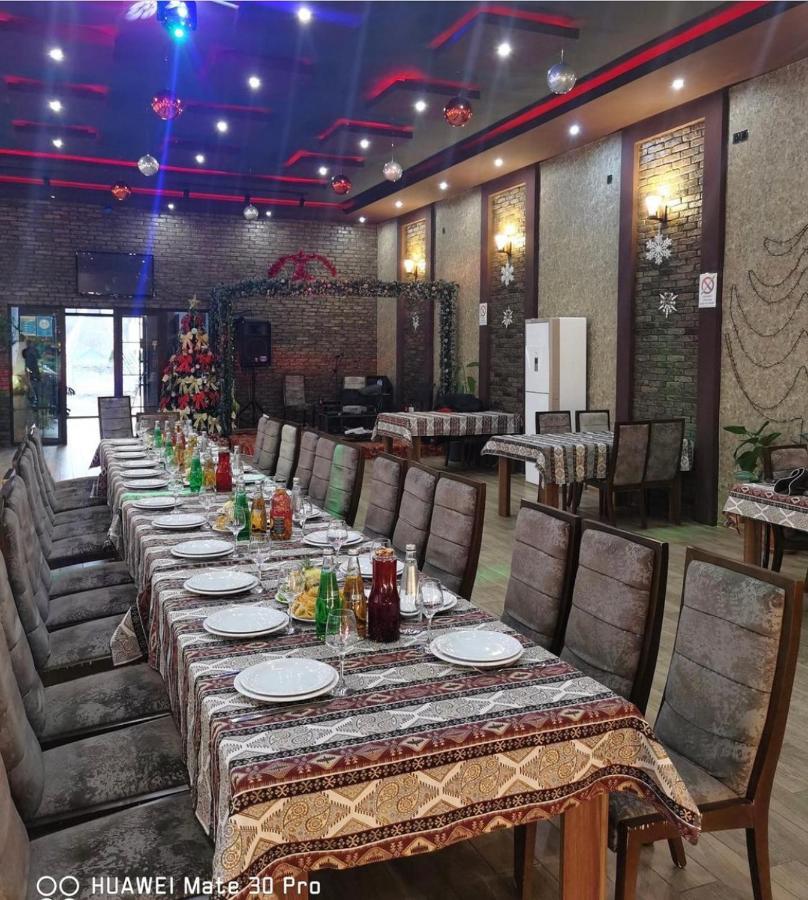 Residence Hotel Restoran Qax Esterno foto