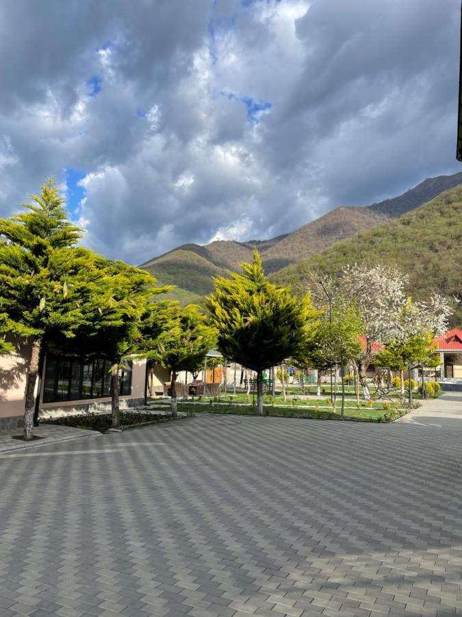 Residence Hotel Restoran Qax Esterno foto